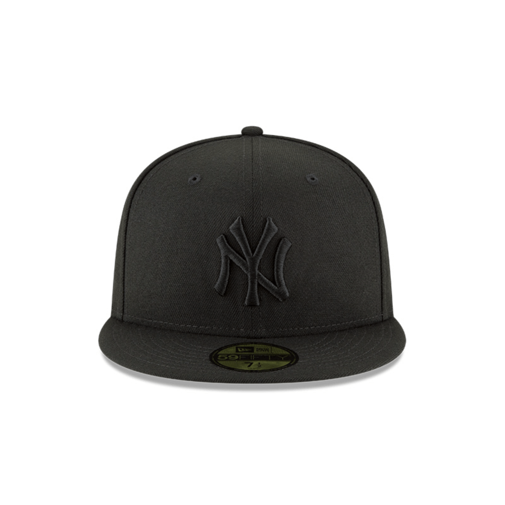 NEW ERA 59FIFTY MLB NEW YORK YANKEES BLACK ON BLACK GORRA CERRADA NEGRA