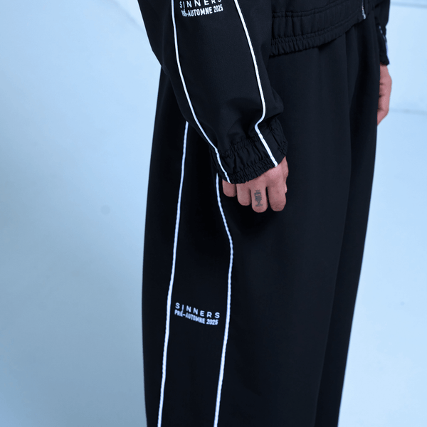 SINNERS SUDADERA DEPORTIVA NEGRA