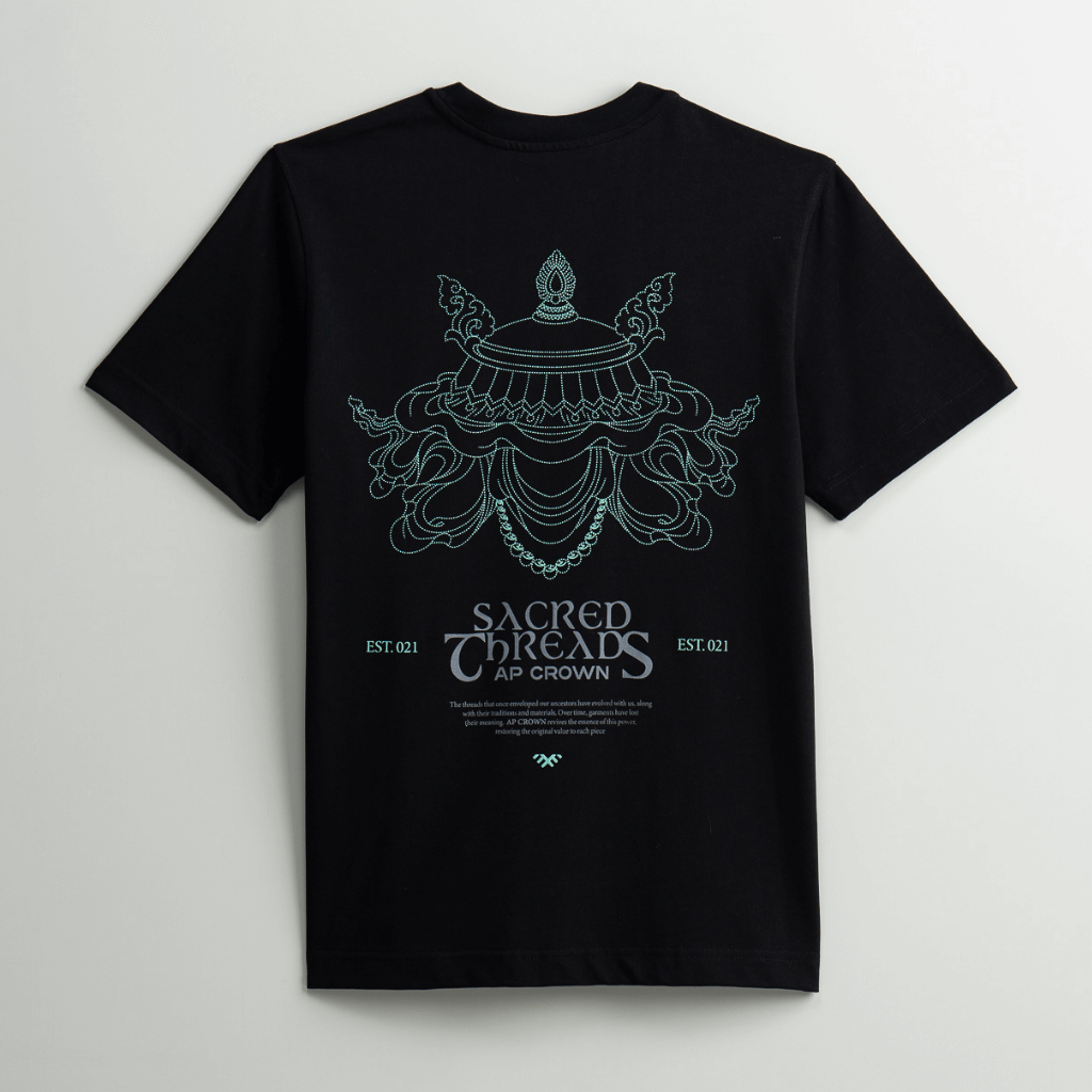 AP CROWN HILOS SAGRADOS RAYNE CAMISETA REGULAR NEGRA