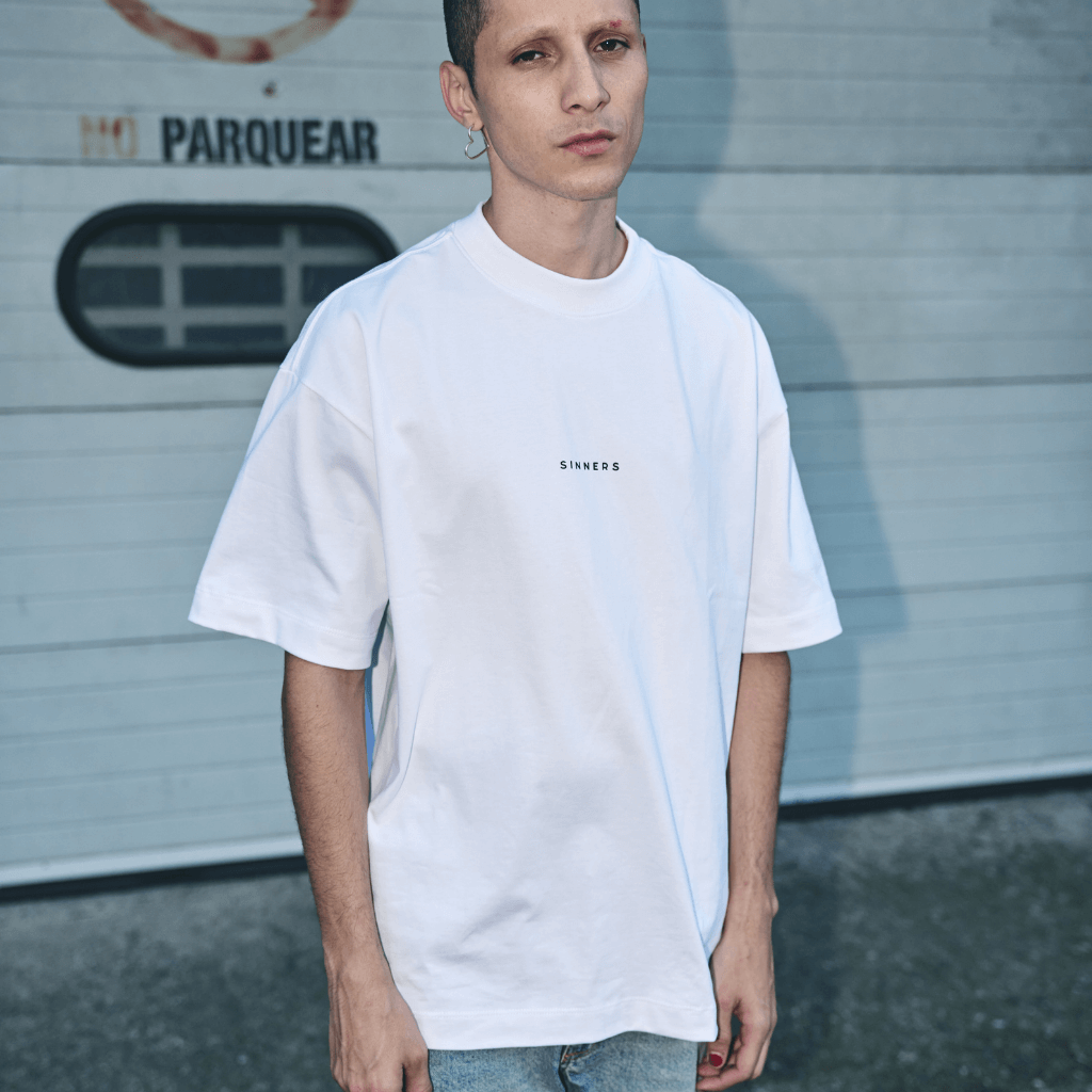 SINNERS GARMENTS LOGO CAMISETA OVERSIZE BLANCA
