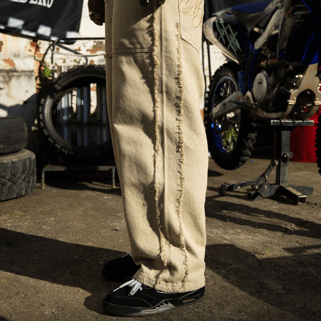 CULTUREWISE TWO STROKE SAINTS PANTALONES BAGGY ARENA BEIGE