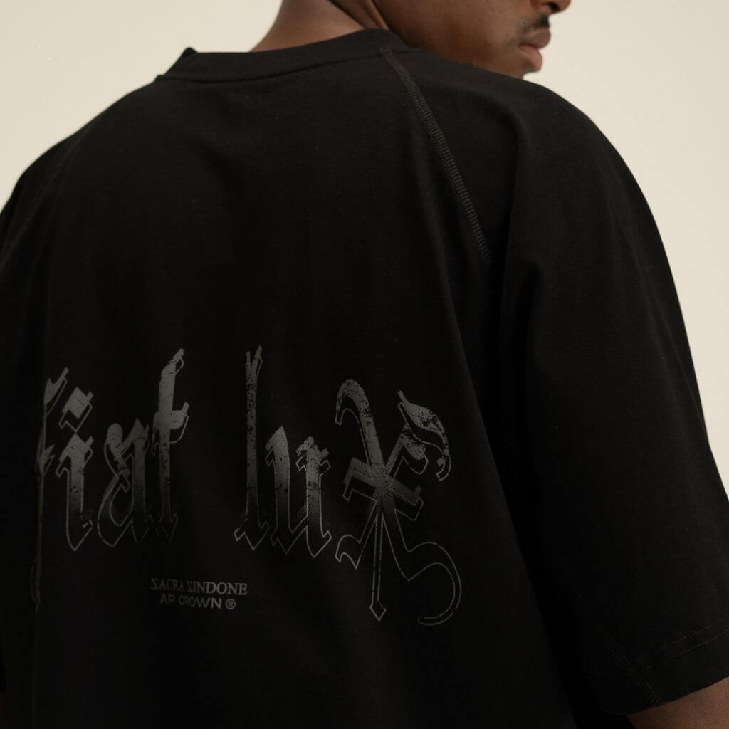 AP CROWN FIAT LUX MAGNUS CAMISETA BOXI NEGRA