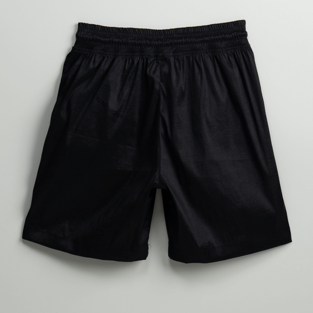 AP CROWN HILOS SAGRADOS ZERU SHORT REGULAR NEGRA