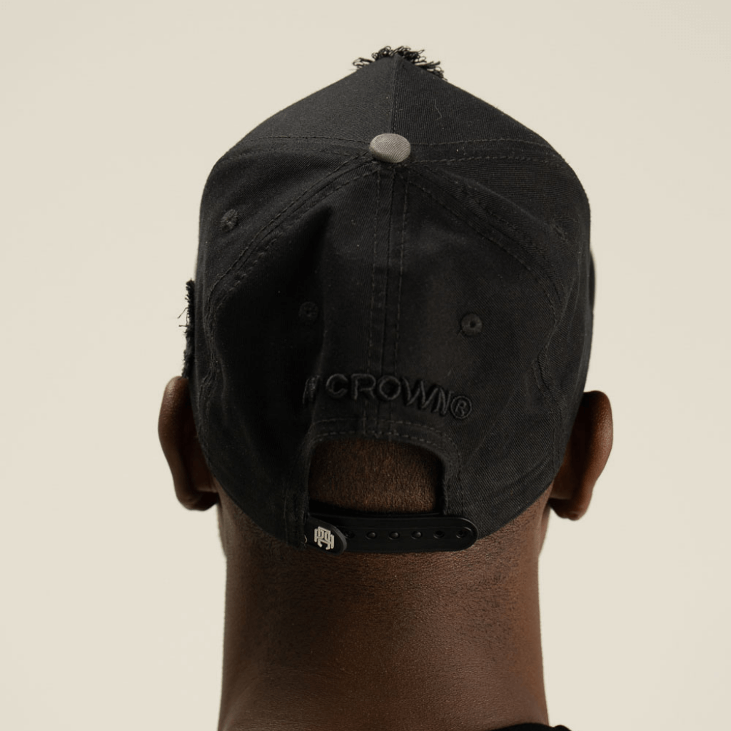 AP CROWN HIDDEN DEPTHS ECLIPSE GORRA  NEGRA