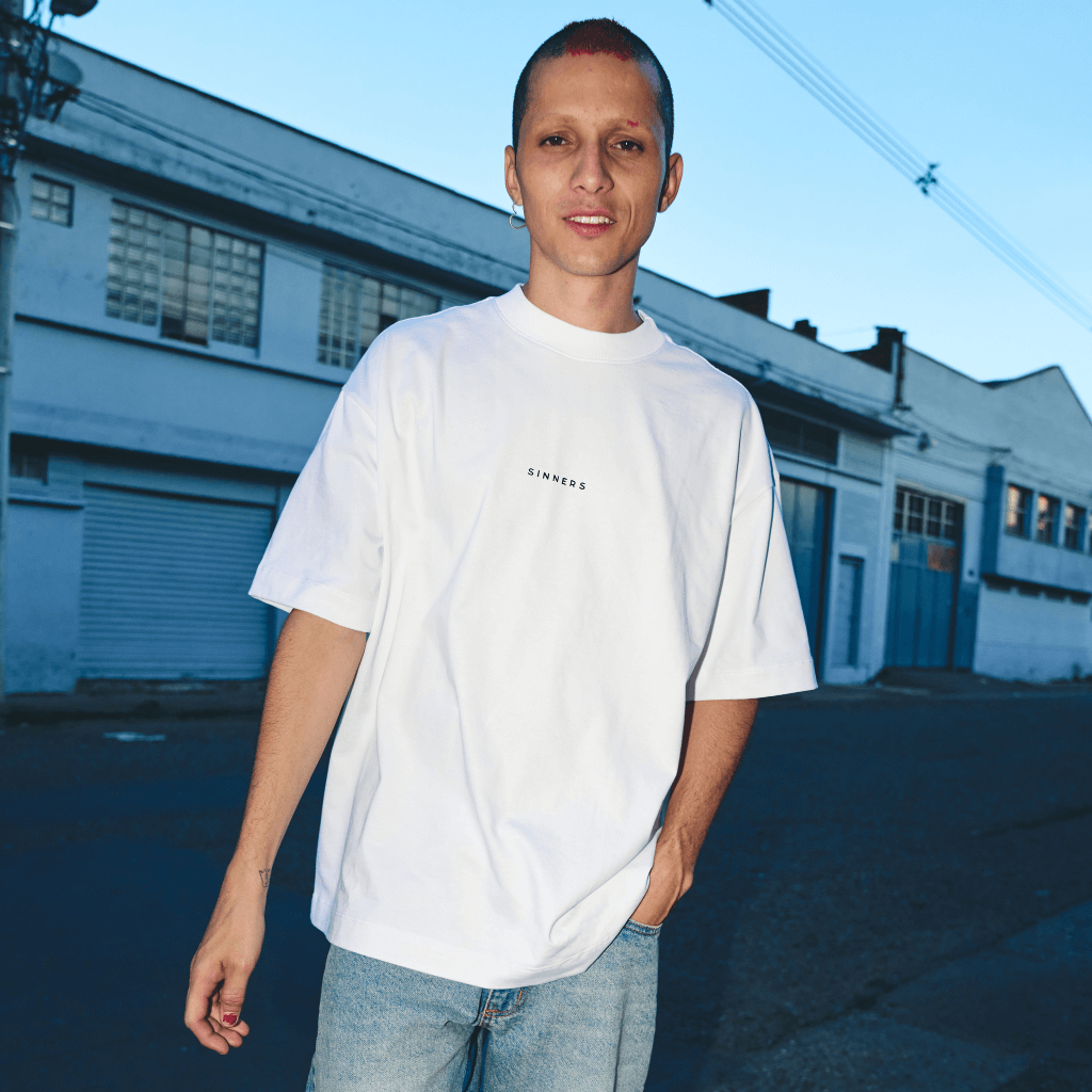 SINNERS GARMENTS LOGO CAMISETA OVERSIZE BLANCA