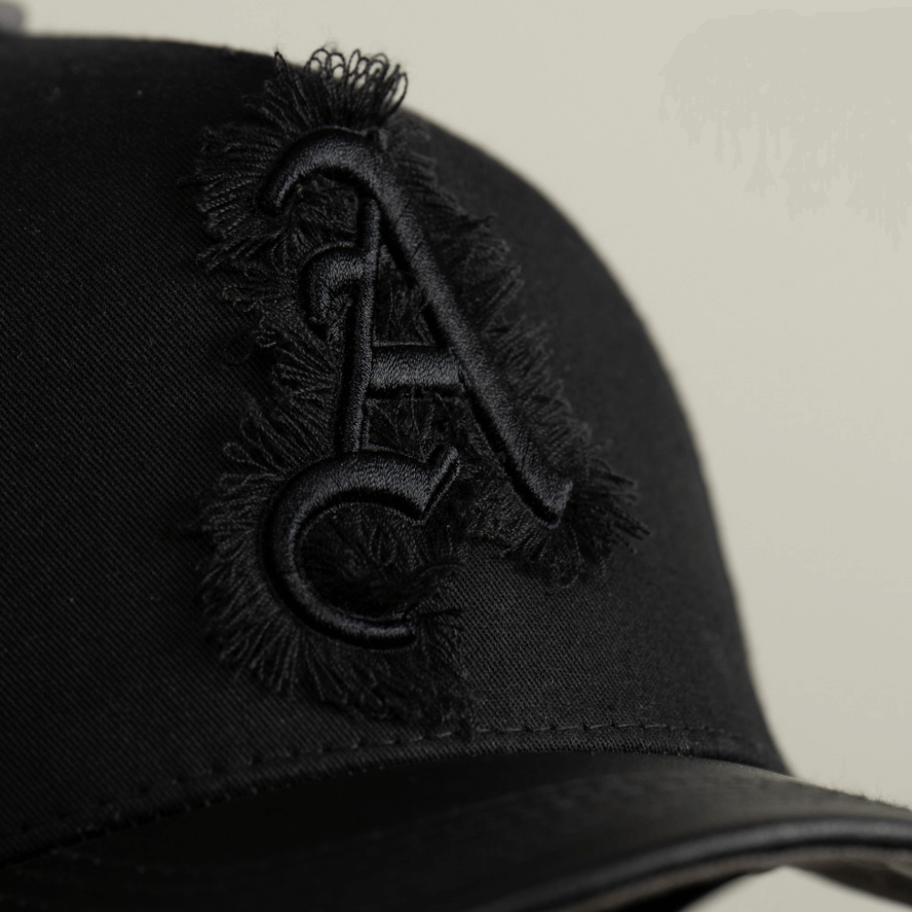 AP CROWN HIDDEN DEPTHS ECLIPSE GORRA  NEGRA