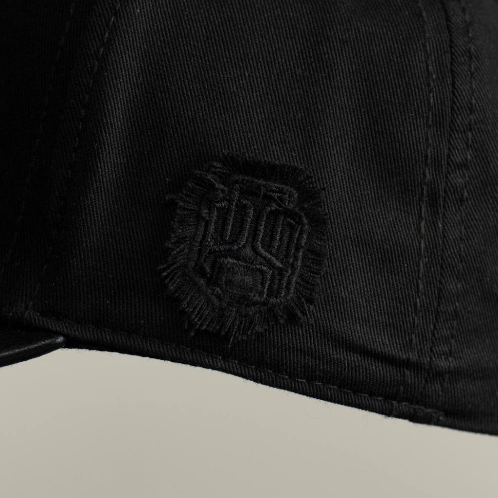AP CROWN HIDDEN DEPTHS ECLIPSE GORRA  NEGRA
