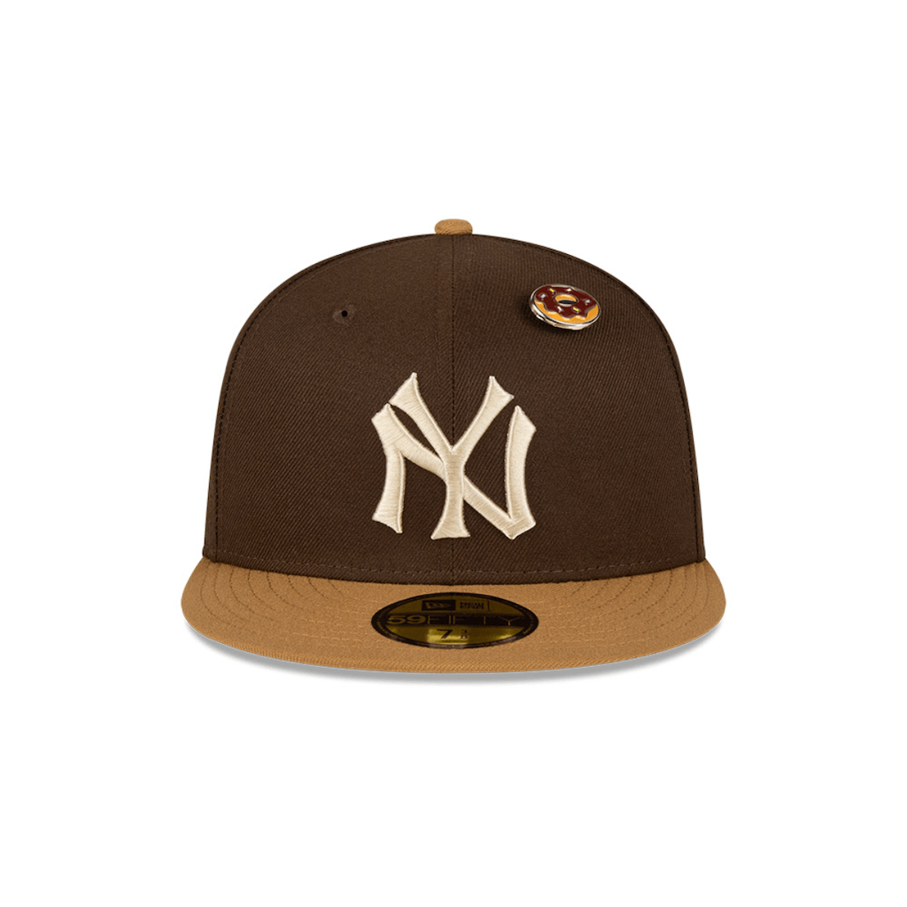 NEW ERA 59FIFTY MLB NEW YORK YANKEES DOUGHNUT PIN GORRA CERRADA CAFE