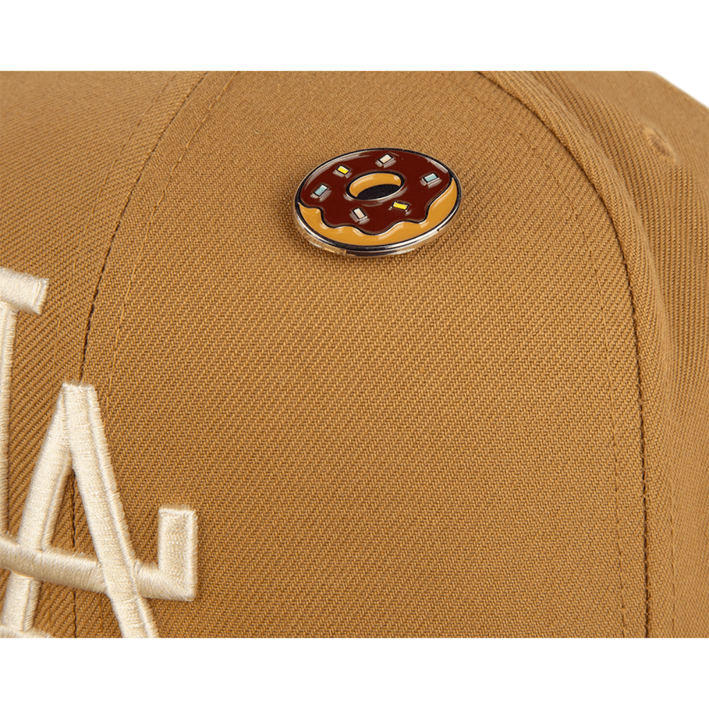 NEW ERA 59FIFTY MLB LOS ANGELES DODGERS DOUGHNUT PIN GORRA CERRADA BEIGE
