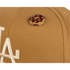 NEW ERA 59FIFTY MLB LOS ANGELES DODGERS DOUGHNUT PIN GORRA CERRADA BEIGE