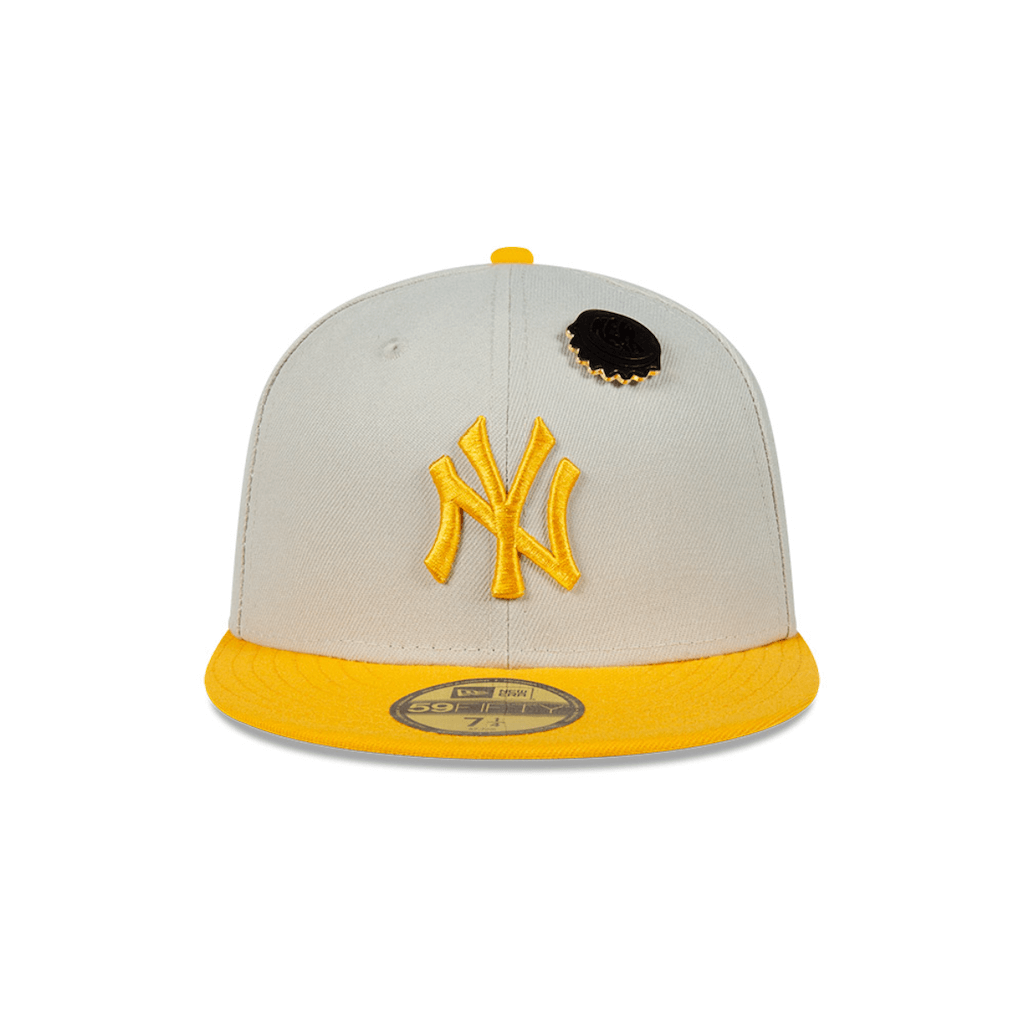 NEW ERA 59FIFTY MLB NEW YORK YANKEES BEERPACK PIN GORRA CERRADA BEIGE