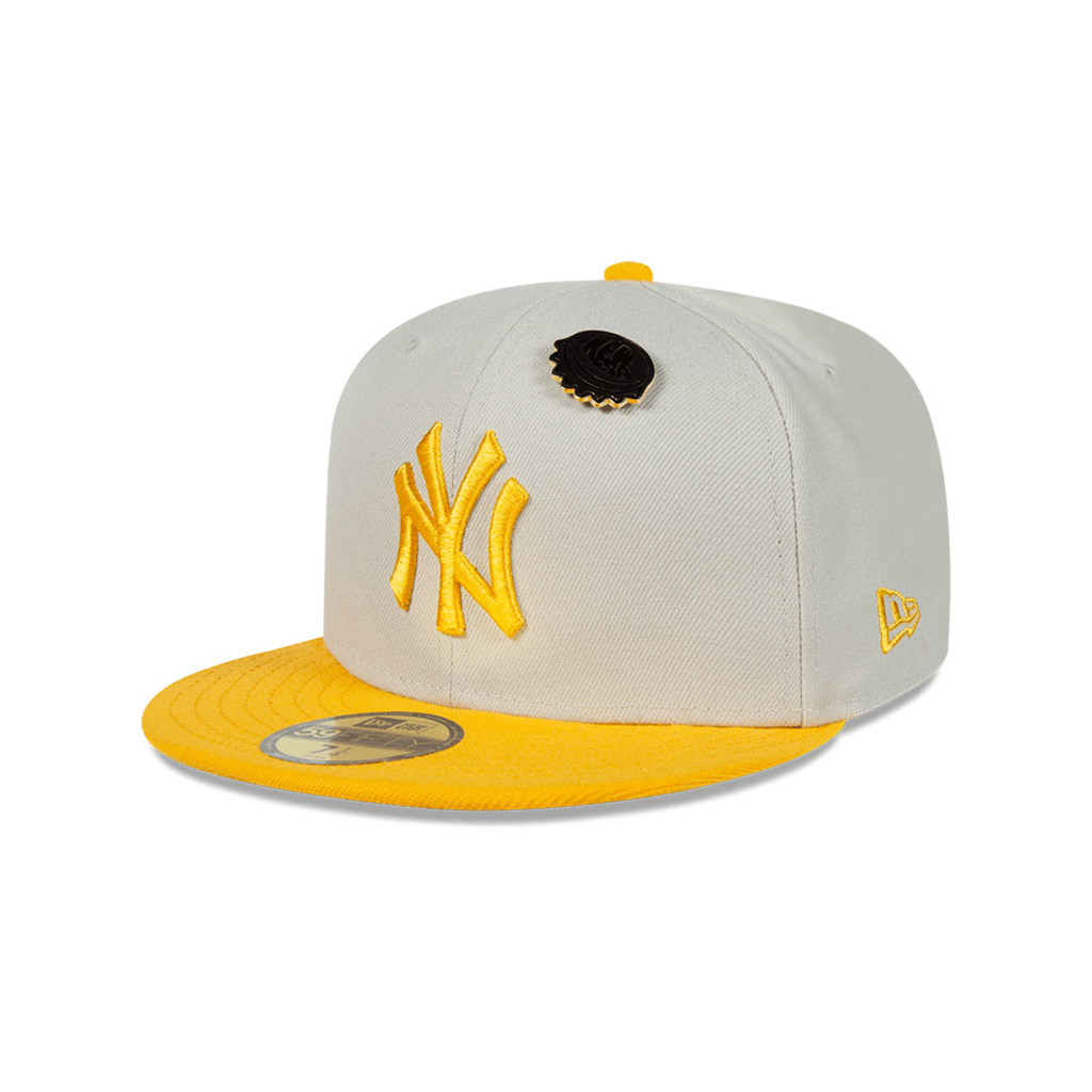 NEW ERA 59FIFTY MLB NEW YORK YANKEES BEERPACK PIN GORRA CERRADA BEIGE