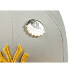 NEW ERA 59FIFTY MLB NEW YORK YANKEES BEERPACK PIN GORRA CERRADA BEIGE