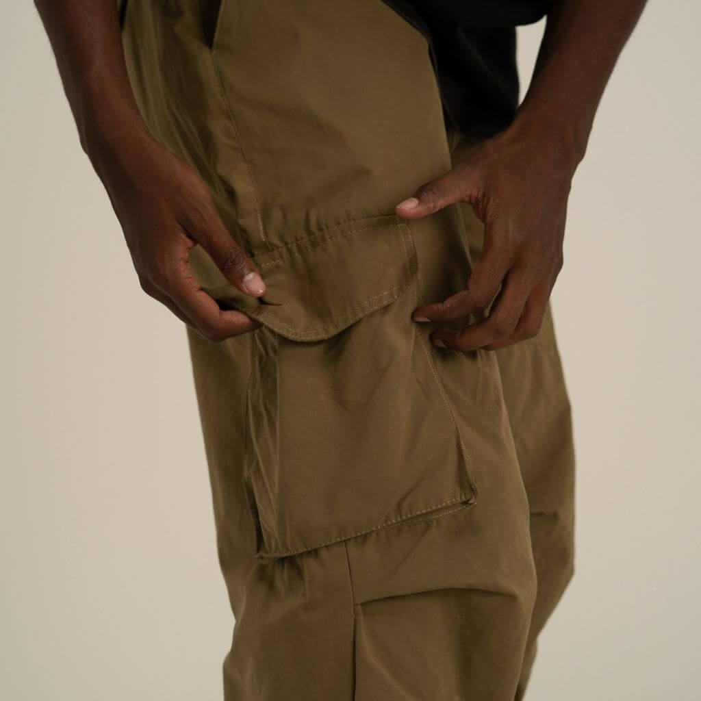 AP CROWN FIAT LUX IRON PARACHUTE PANTS OVERSIZE VERDE