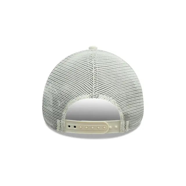 NEW ERA 9FORTY A FRAME MLB NEW YORK YANKEES METAL BADGE GORRA CAMIONERA AJUSTABLE BLANCA