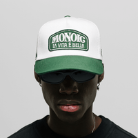 MONOIC TUTTO BENE 2 GORRA AJUSTABLE LA VITA E BELLA VERDE OLIVA