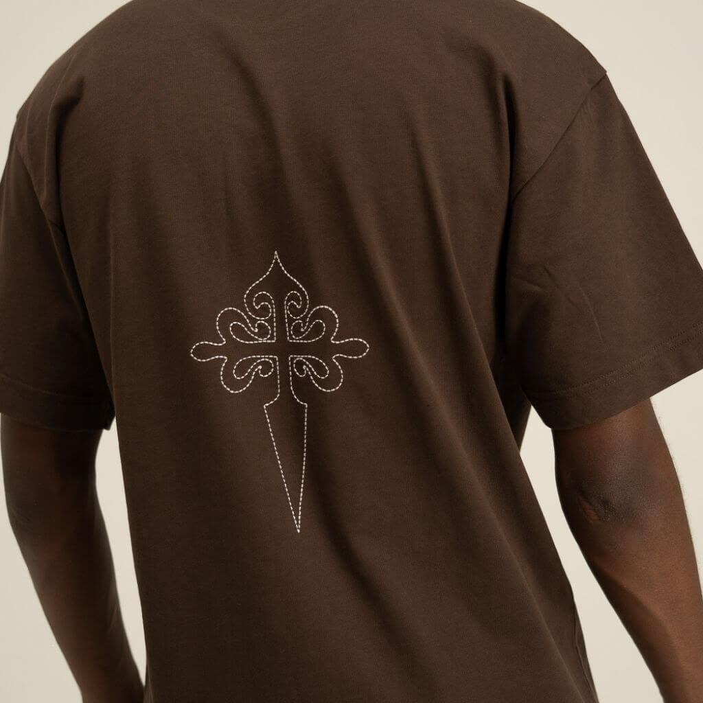 AP CROWN FIAT LUX ARCH CAMISETA OVERSIZE CAFE