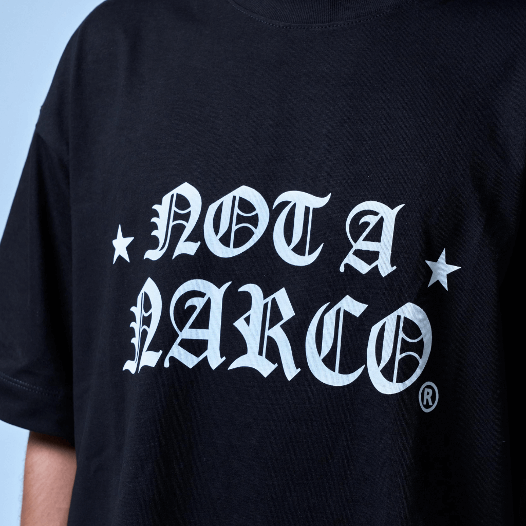 SINNERS NOT A NARCO STAR CAMISETA OVERSIZED NEGRA