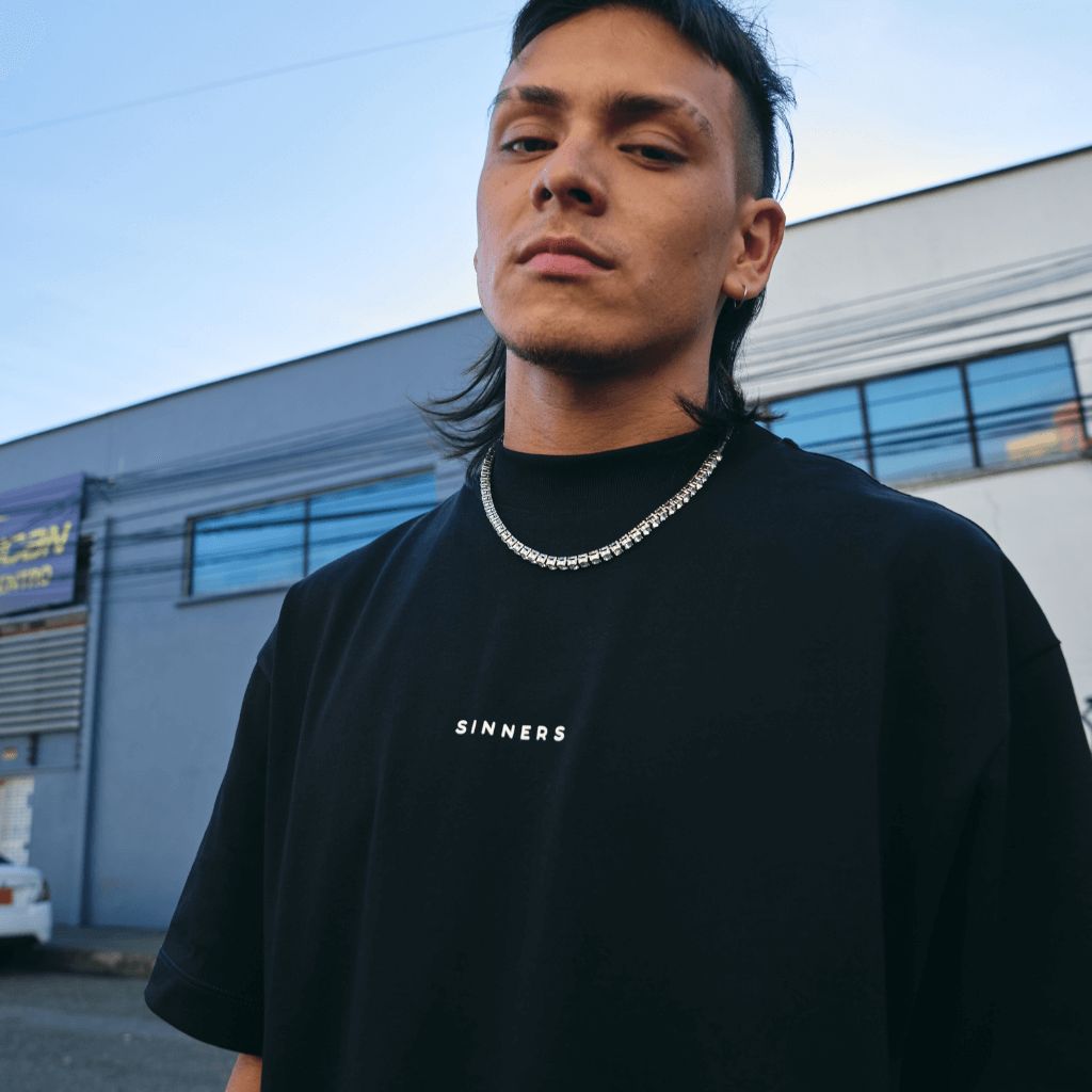 SINNERS GARMENTS LOGO CAMISETA OVERSIZE NEGRA