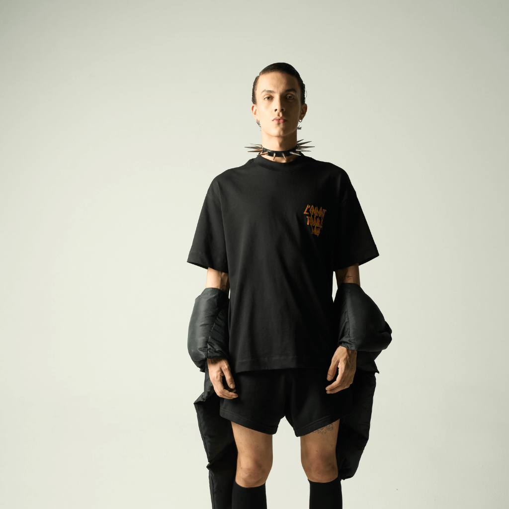 SINNERS FREE JESUS DEF SINNERS CAMISETA OVERSIZE NEGRA