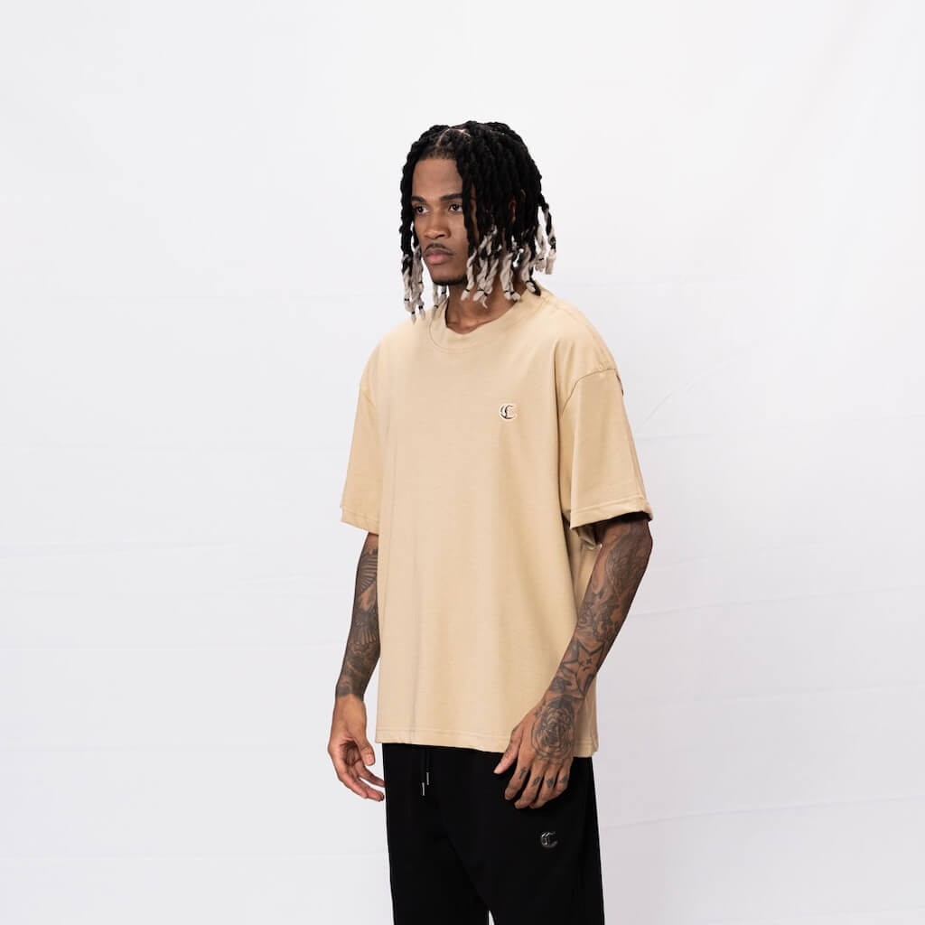 CREEP BRAND CAMISETA OVERSIZE BASICA PLACA BEIGE