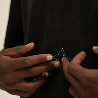 AP CROWN FIAT LUX LUXOR CAMISETA REGULAR NEGRA