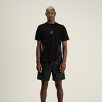 AP CROWN HILOS SAGRADOS AKIR CAMISETA REGULAR NEGRA/ARENA