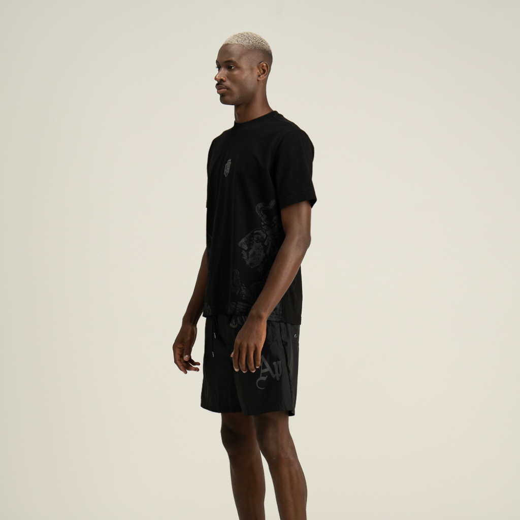 AP CROWN HILOS SAGRADOS AKIR CAMISETA REGULAR NEGRA/ARENA