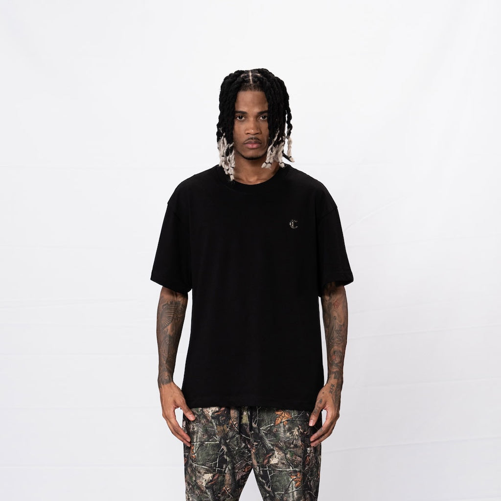 CREEP BRAND CAMISETA OVERSIZE BASICA PLACA NEGRA