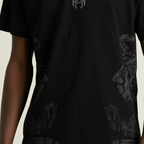 AP CROWN HILOS SAGRADOS AKIR CAMISETA REGULAR NEGRA/ARENA