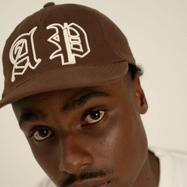 AP CROWN FIAT LUX BROWN AP GORRA AJUSTABLE ALL OVER CAFE