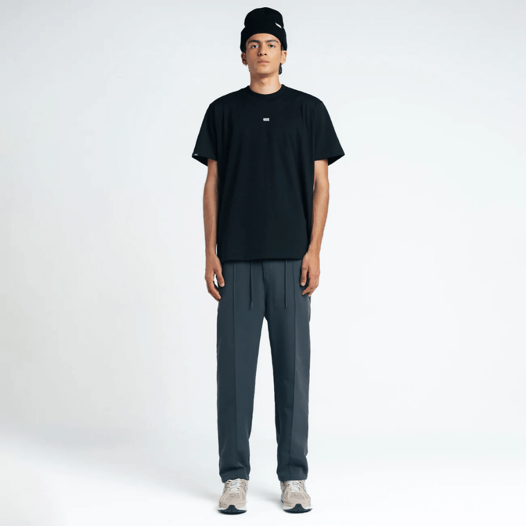 TRUE CLASSIC CAMISETA NEGRA
