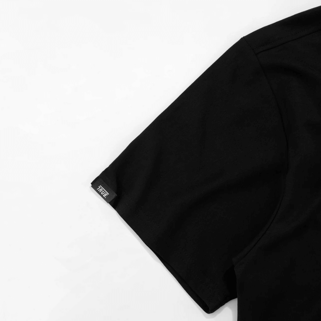 TRUE CLASSIC CAMISETA NEGRA