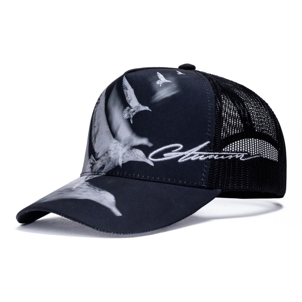 AURUM GEMS & STONES FLYING PIGEONS TRUCKER GORRA AJUSTABLE NEGRA