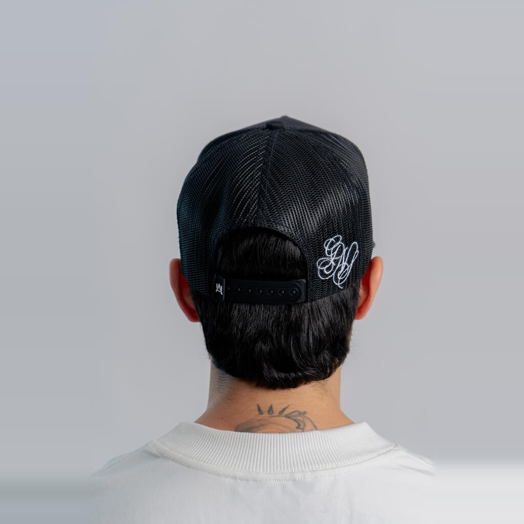 AURUM GEMS & STONES FLYING PIGEONS TRUCKER GORRA AJUSTABLE NEGRA