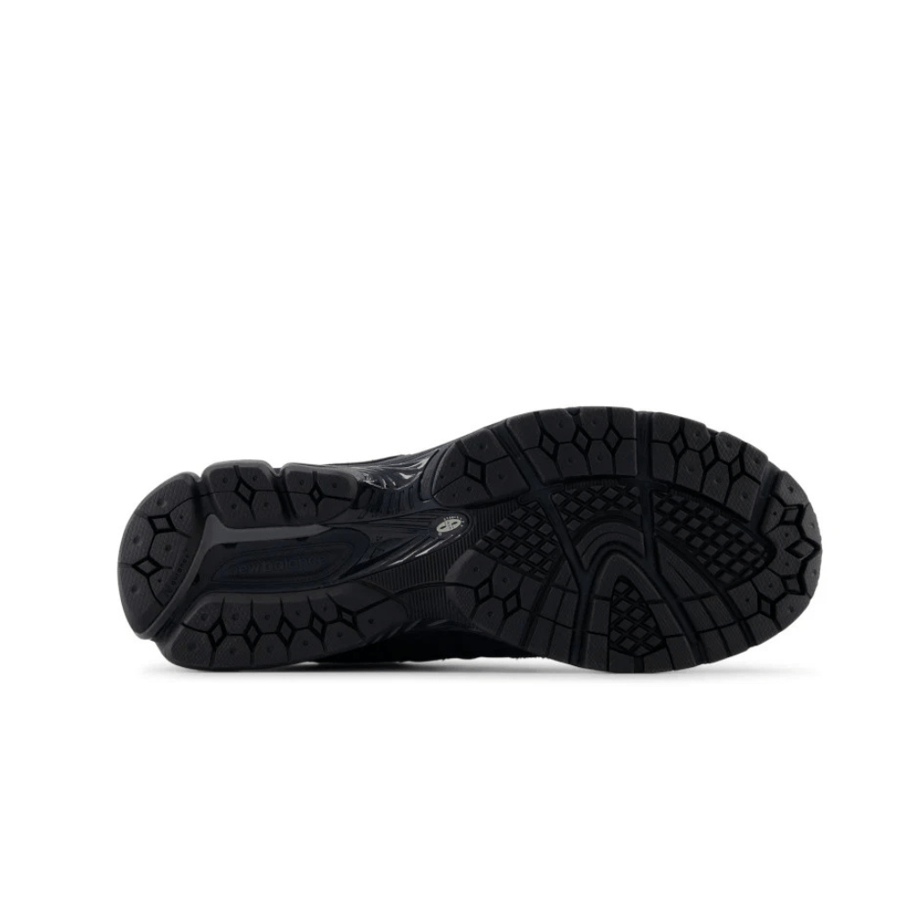 TENIS NEW BALANCE 2002R CORDURA PACK PHANTOM BLACK NEGROS