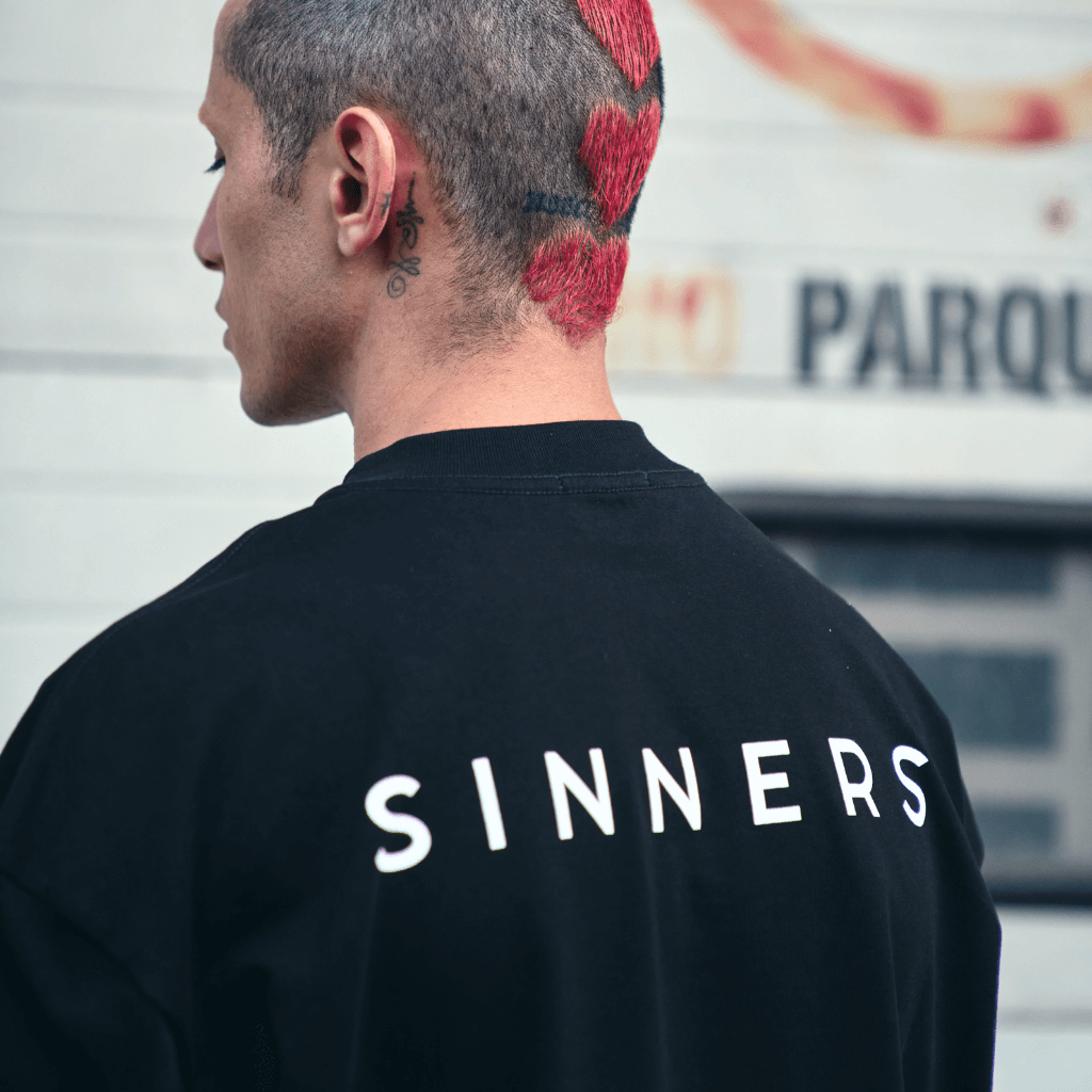 SINNERS GARMENTS LOGO CAMISETA OVERSIZE NEGRA