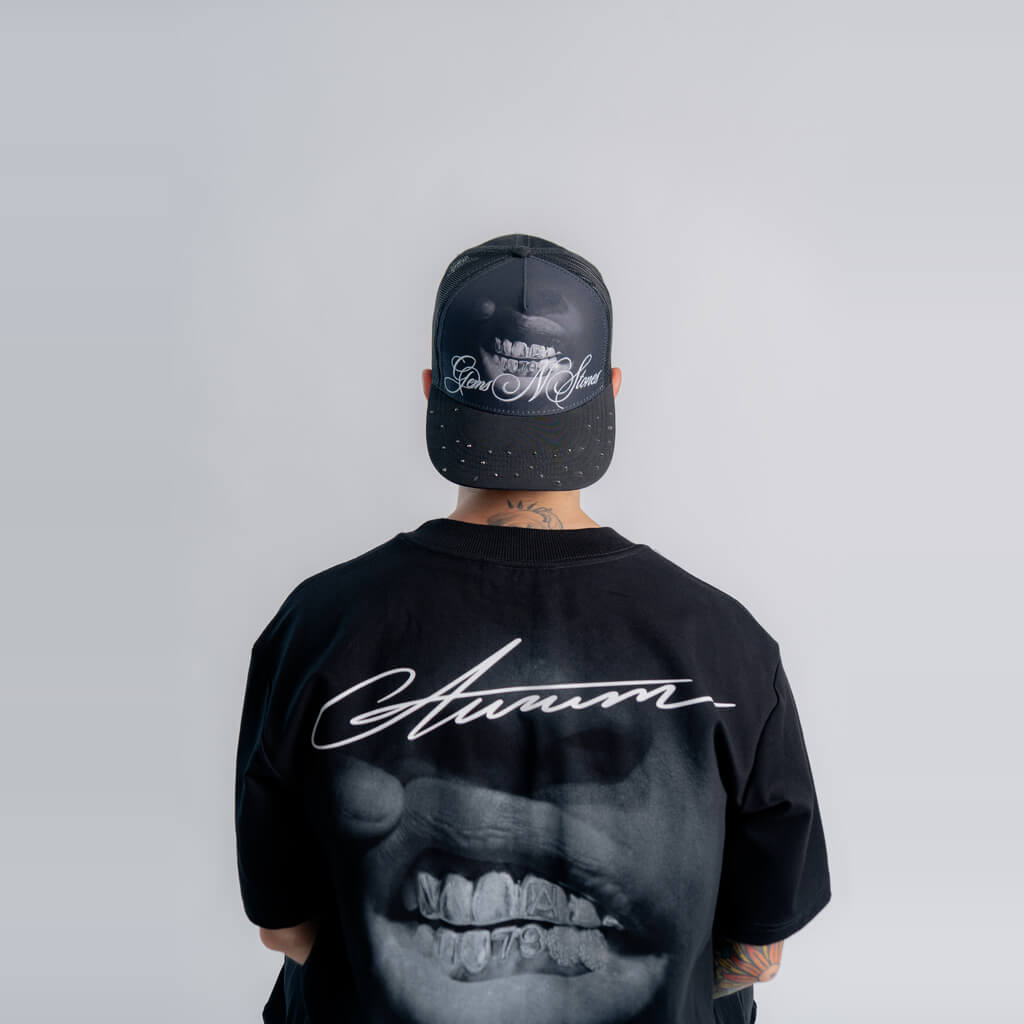 AURUM GEMS & STONES GRILLZ TRUCKER GORRA AJUSTABLE NEGRA