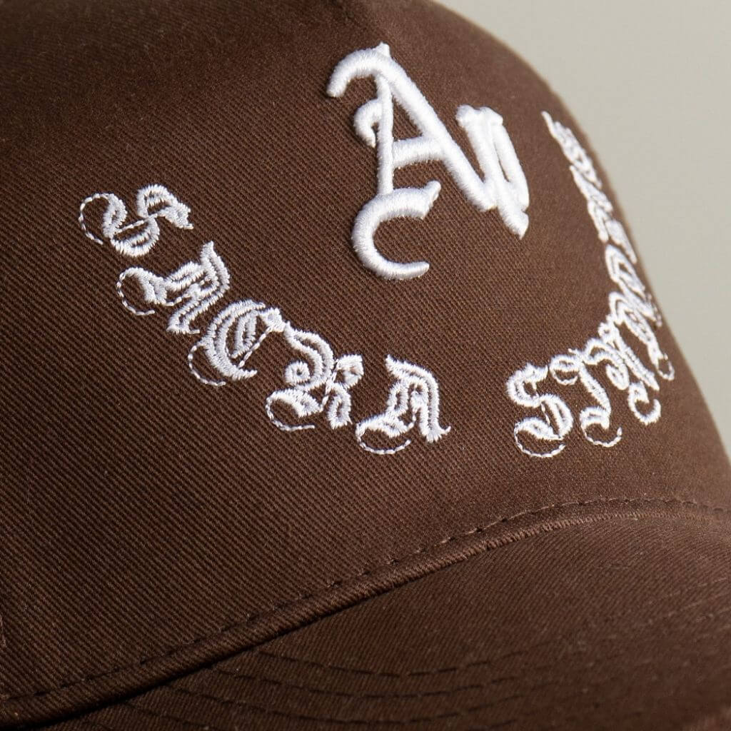 AP CROWN FIAT LUX SACRA GORRA AJUSTABLE ALL OVER CAFE