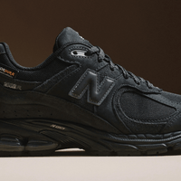 TENIS NEW BALANCE 2002R CORDURA PACK PHANTOM BLACK NEGROS