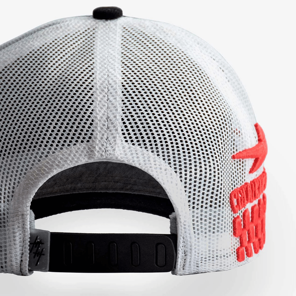 CULTUREWISE TWO STROKE SAINTS GORRA AJUSTABLE TRUCKER NEGRA
