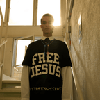SINNERS FREE JESUS CAMISETA OVERSIZE NEGRA