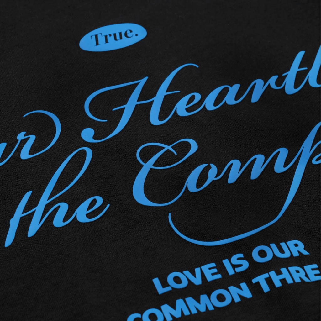 TRUE HEARTBEAT OVERSIZED CAMISETA NEGRA