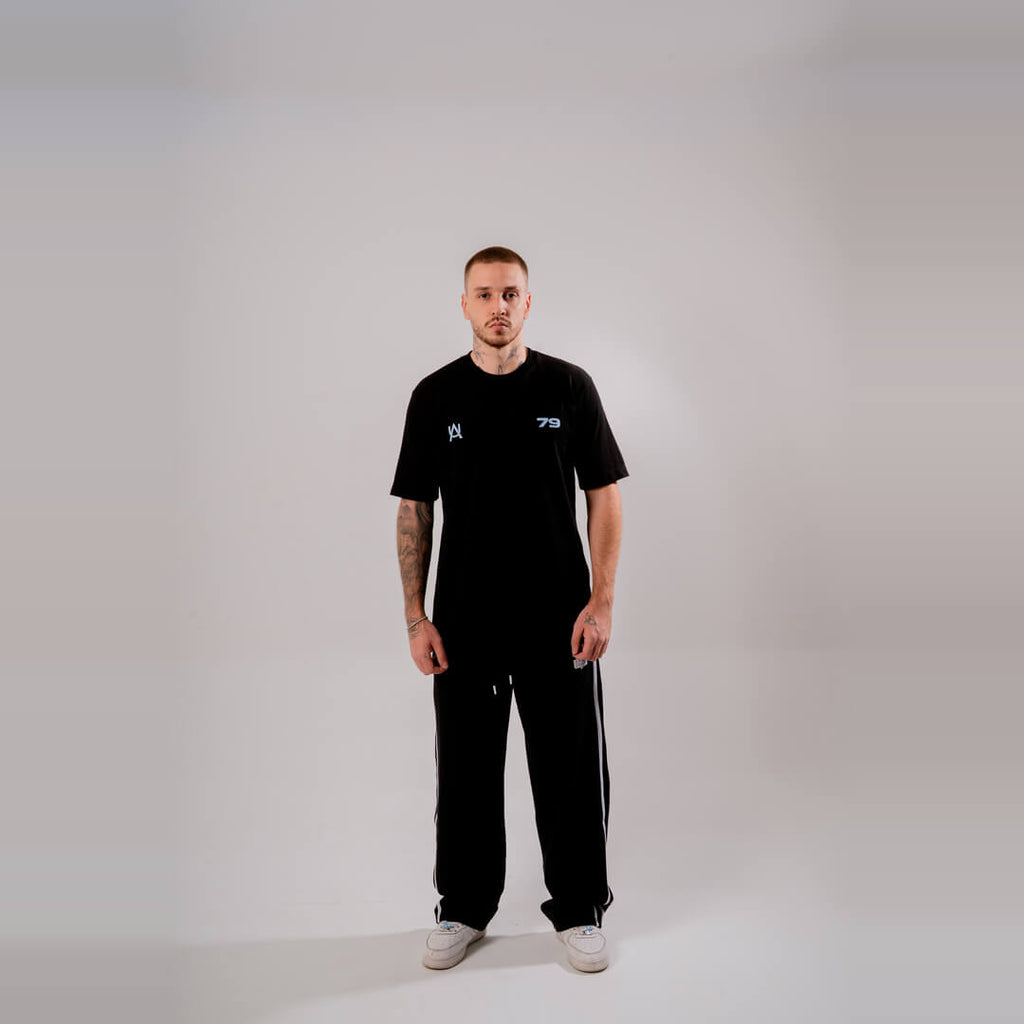 AURUM TIMELESS TIME SPEAKS CAMISETA SEMIOVERSIZED NEGRA