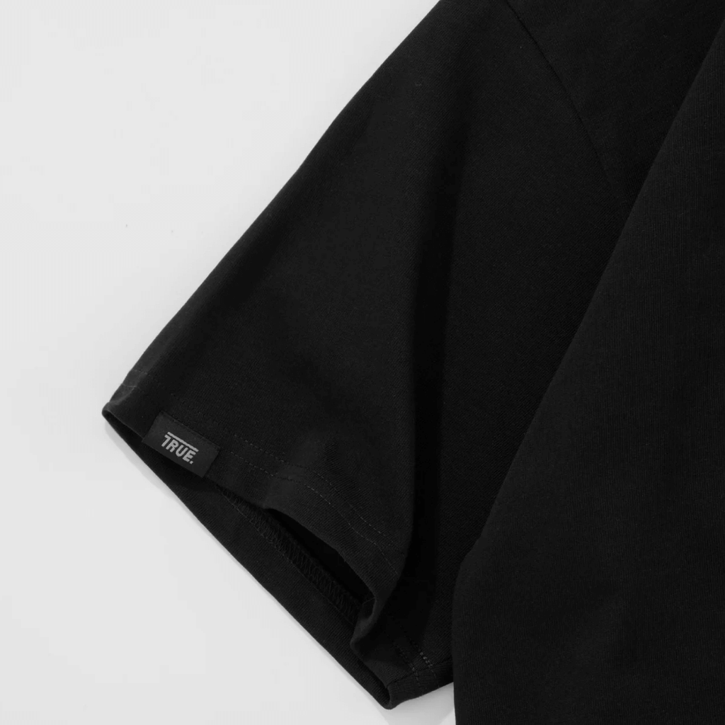TRUE DREAMS CAMISETA BOXY NEGRA