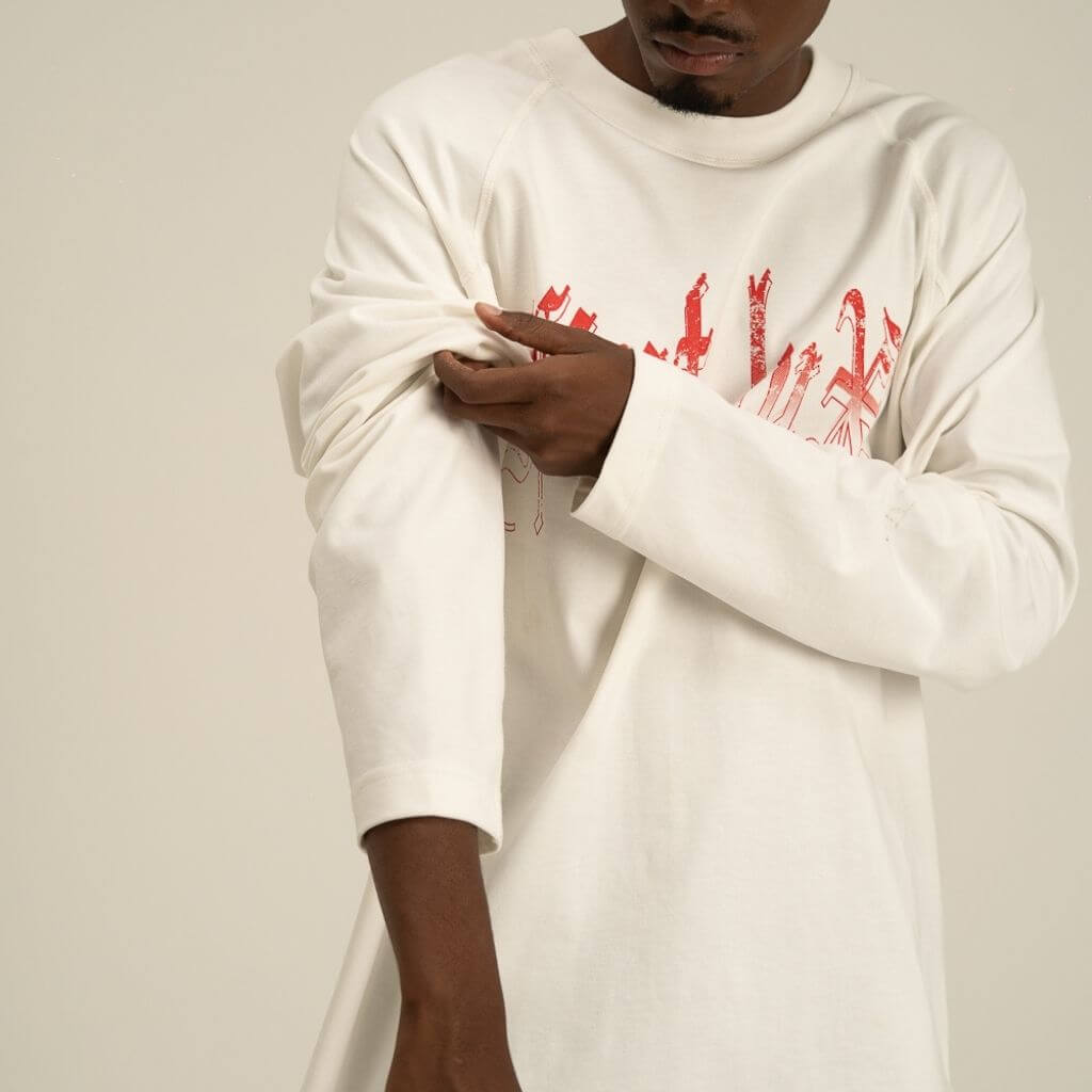 AP CROWN FIAT LUX SANCTUS PULLOVER MANGA LARGA OVERSIZE BEIGE