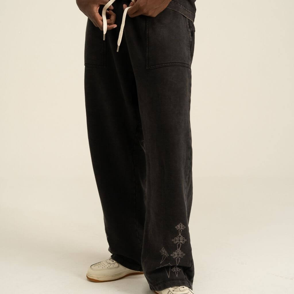 AP CROWN FIAT LUX PERPETUA JOGGER OVERSIZE NEGRO