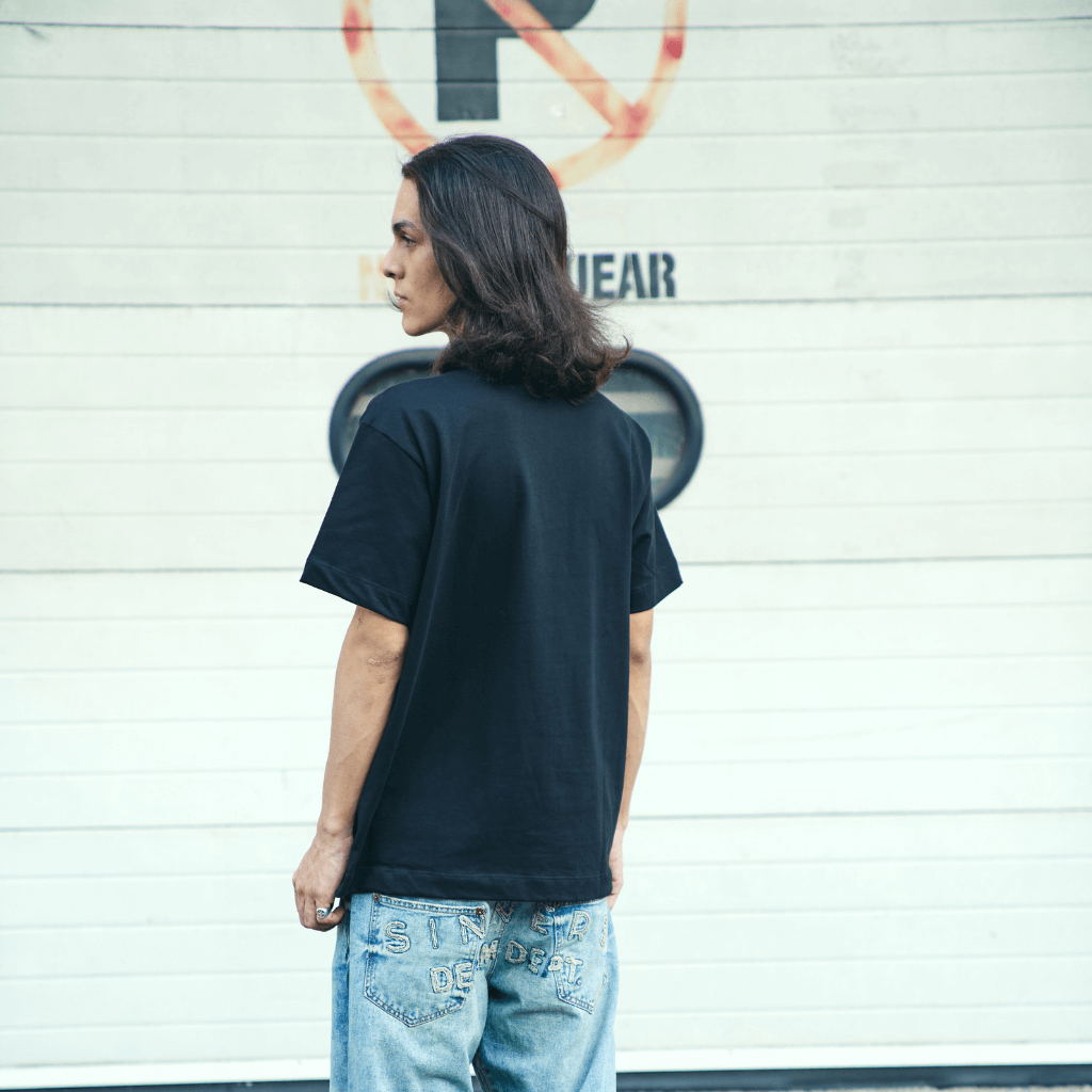 SINNERS GARMENTS CAMISETA REGULAR NEGRA