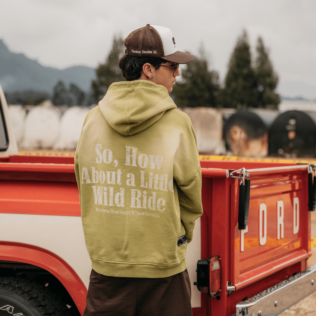 ASTRONOMIC CAN I GET A RIDE? WILD RIDE BUZO OVERSIZED VERDE