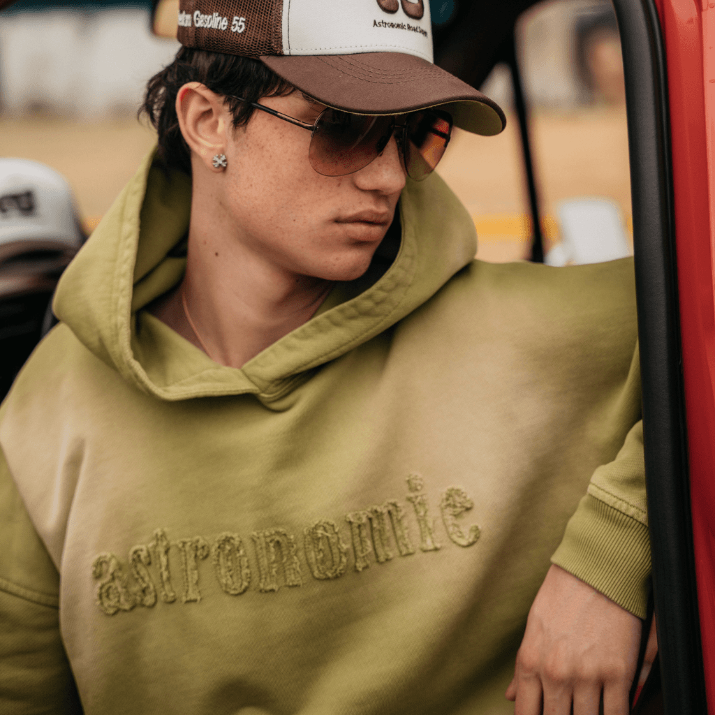 ASTRONOMIC CAN I GET A RIDE? WILD RIDE BUZO OVERSIZED VERDE